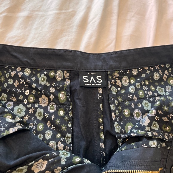 Search and State Field Shorts-Size 28 Matte Black. Worn once. $155 on site. - Picture 5 of 5